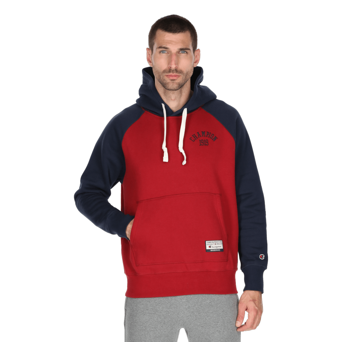 HOODED SWEATSHIRT