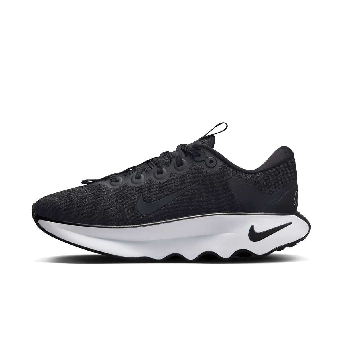 WMNS NIKE ESCAPE MOMENTUM